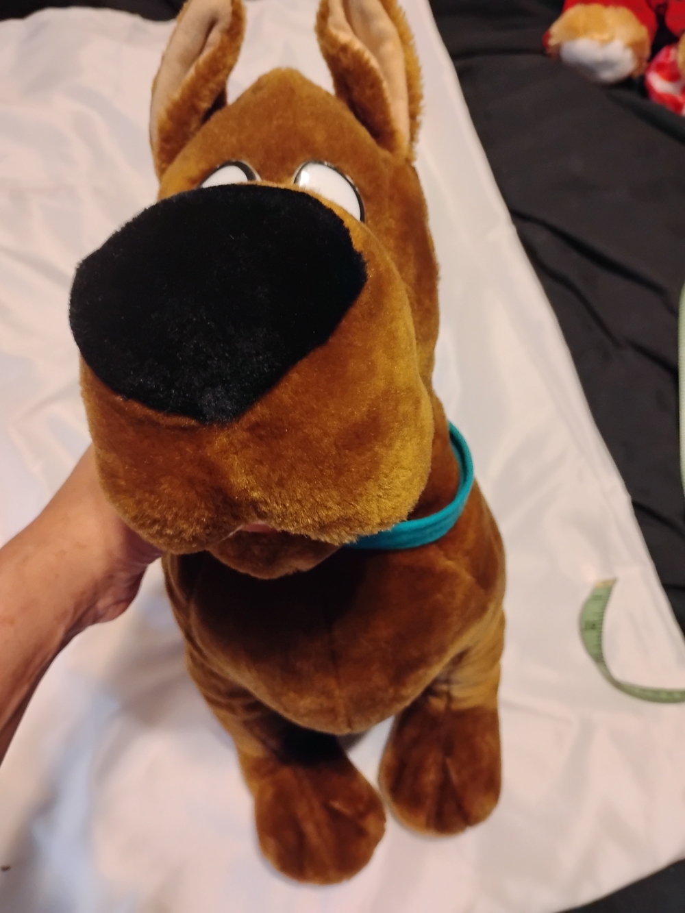 Cartoon Network Scooby-Doo Plush Dog Toy - Brown with Blue Collar